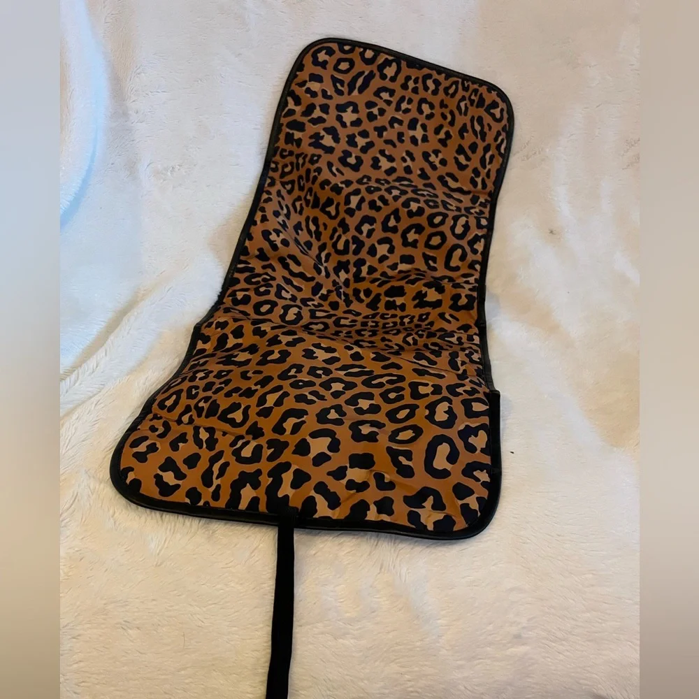Marc Jacob’s Leopard Print diaper change Cover